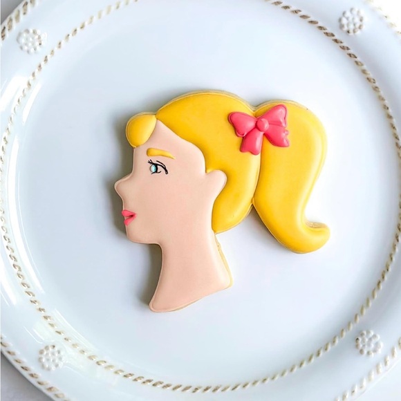 Barbie Doll Head Cookie Cutter - Picture 4 of 6